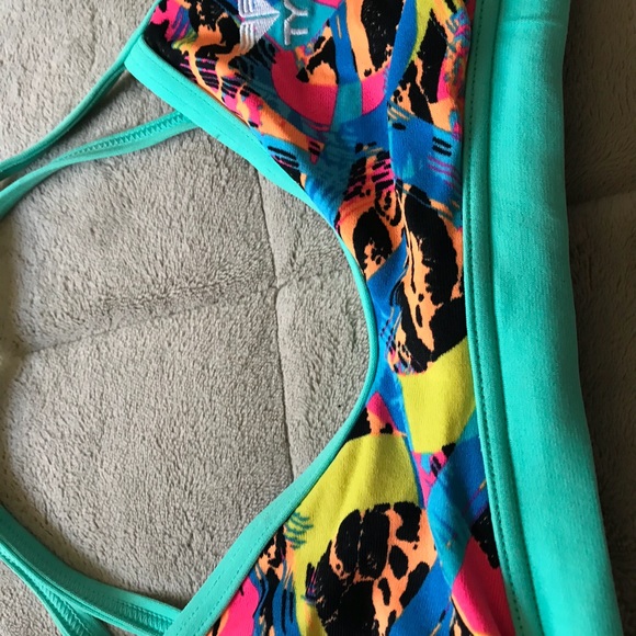 TYR TWO PIECE! - Picture 4 of 5